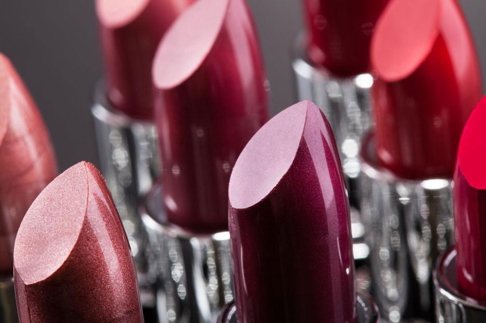 Pro Tips for Choosing a Flattering Lipstick